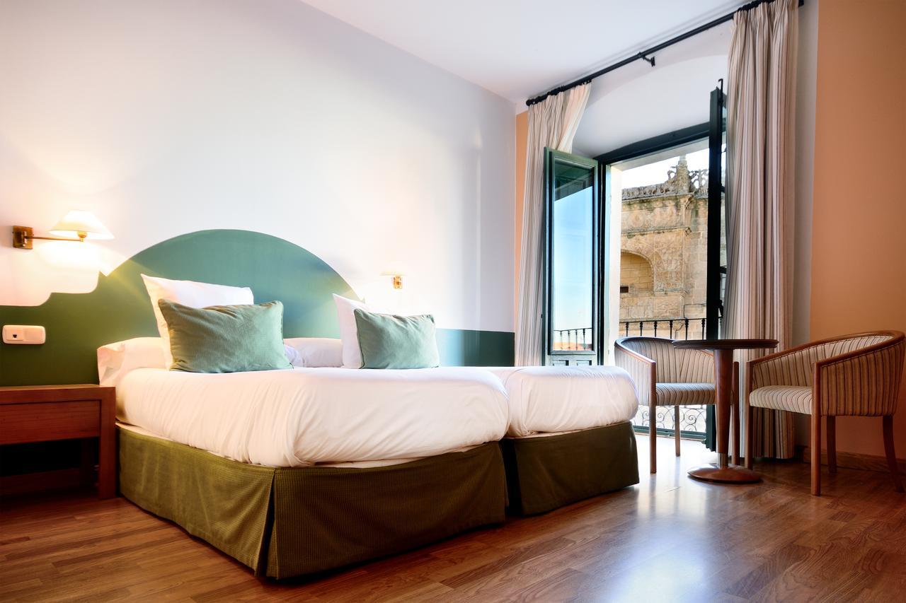 Hotel Ahc Palacio Coria Buitenkant foto