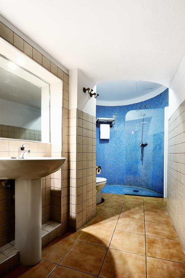 Hotel Ahc Palacio Coria Buitenkant foto