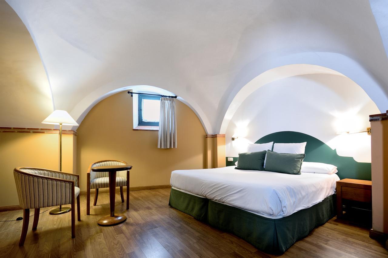 Hotel Ahc Palacio Coria Buitenkant foto